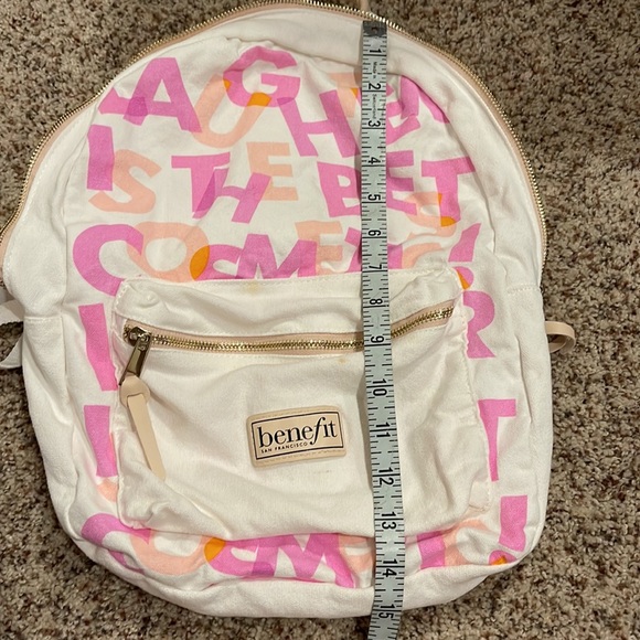 Benefit Laughter is the Best Cosmetic Backpack - Picture 6 of 9